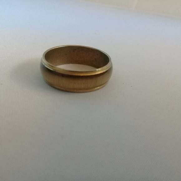 Gold with tigers eye stripe ring size 10 - Picture 4 of 4
